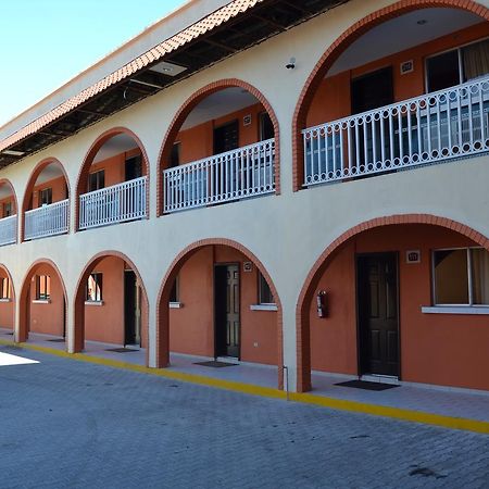 Hotel Las Torres Mexicali Exterior foto